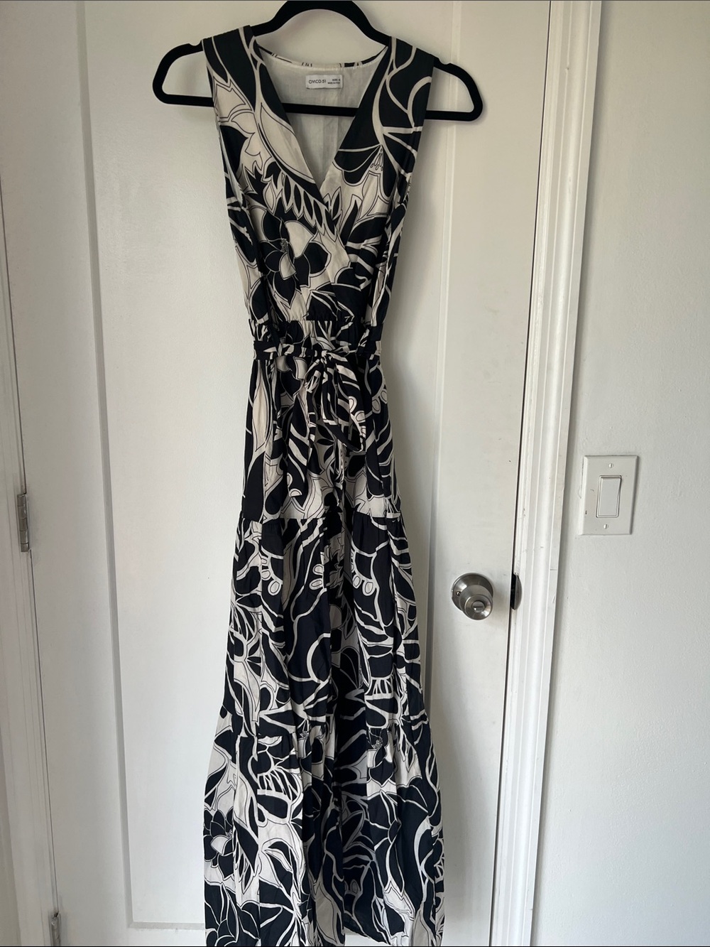 Sleeveless Black & White Floral Maxi Dress with Tie Waist